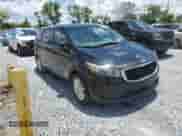 2016 Kia Sedona L с VIN KNDMA5C11G6208038, выставлен на аукционе Copart как лот 61339375 с пробегом 58 860 миль миль и Списание • Salvage title. История ставок и продаж доступна на DreamBid. Изображение 4.