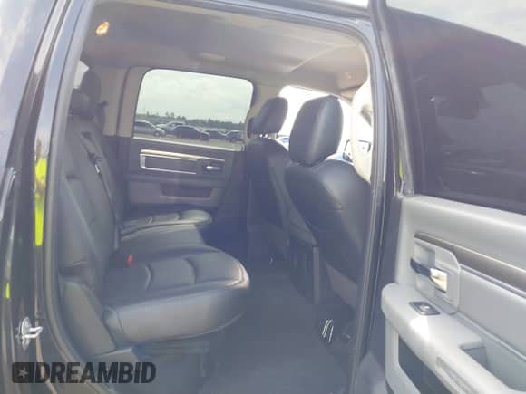 2017 Ram 1500 Big Horn z VIN 3C6RR6LT8HG750573, wystawiony jako IAAI lot #42883535 z przebiegiem 130 585 mil mil oraz . Historia ofert i sprzedaży dostępna na DreamBid. Obrazek 8.