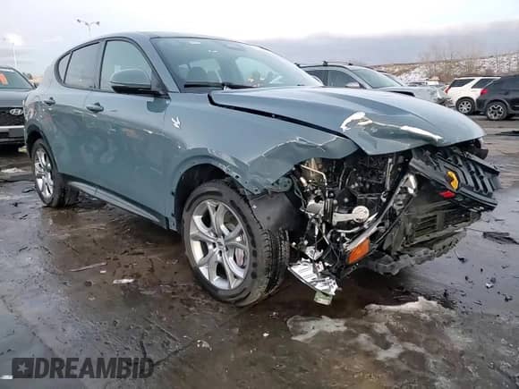 2024 Dodge Hornet R/T Plus z VIN ZACPDFDW0R3A22888, wystawiony jako Copart lot #42756115 z przebiegiem 14 846 mil mil oraz Szkoda całkowita • Salvage title. Historia ofert i sprzedaży dostępna na DreamBid. Obrazek 14.