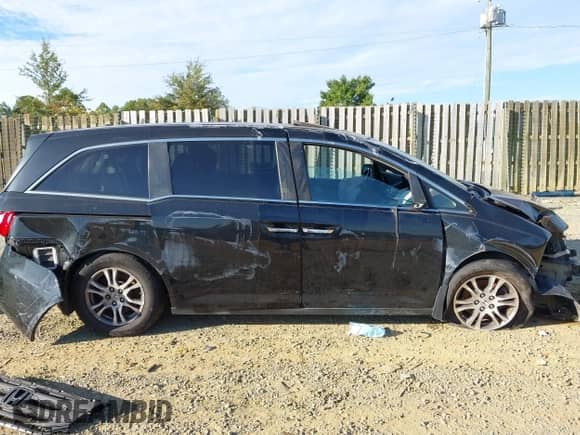 2013 Honda Odyssey EX-L с VIN 5FNRL5H62DB084253, выставлен на аукционе IAAI как лот 43395824 с пробегом 130 887 миль миль и . История ставок и продаж доступна на DreamBid. Изображение 14.