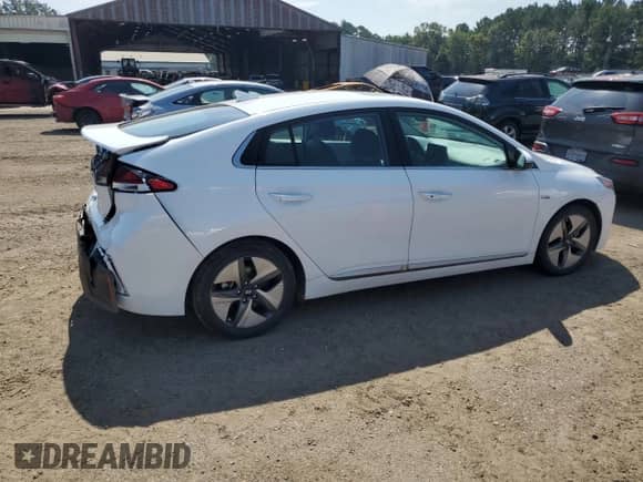 2020 Hyundai Ioniq Limited с VIN KMHC05LC3LU202257, выставлен на аукционе Copart как лот 67353105 с пробегом 41 934 миль миль и Списание • Salvage title. История ставок и продаж доступна на DreamBid. Изображение 3.