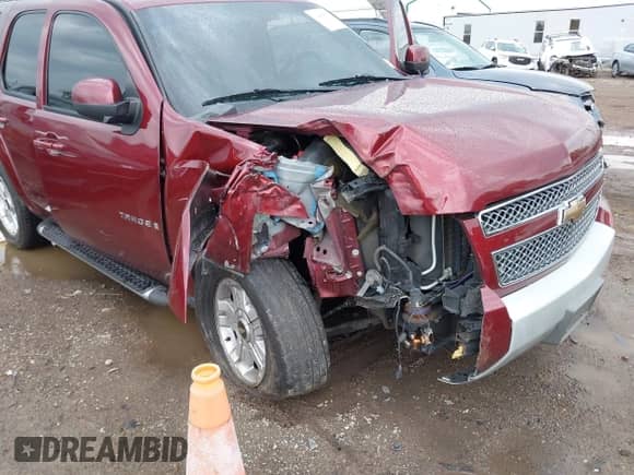 2009 Chevrolet Tahoe 2LT with VIN 1GNFK23079R173252, listed as a IAAI auction lot 42458751 with 235,472 mi miles and . Bid and sale history available at DreamBid. Image 6.