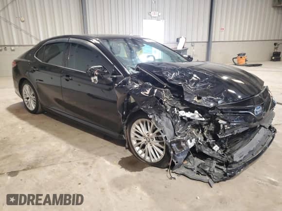 2019 Toyota Camry Hybrid LE z VIN 4T1B21HK7KU515521, wystawiony jako Copart lot #70407265 z przebiegiem 200 945 mil mil oraz Szkoda całkowita • Salvage title. Historia ofert i sprzedaży dostępna na DreamBid. Obrazek 4.