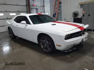 2013 Dodge Challenger SXT с VIN 2C3CDYAG8DH554016, выставлен на аукционе IAAI как лот 41275678 с пробегом 55 826 миль миль и . История ставок и продаж доступна на DreamBid. Изображение 1.