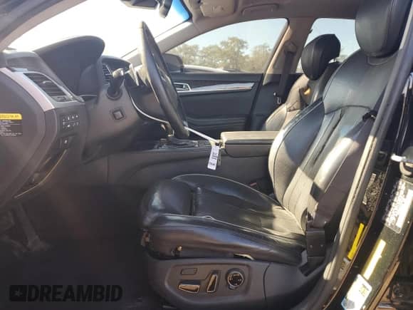 2015 Hyundai Genesis 3.8L с VIN KMHGN4JE7FU024374, выставлен на аукционе Copart как лот 86071285 с пробегом 145 918 миль миль и Чистый • Clean title. История ставок и продаж доступна на DreamBid. Изображение 7.
