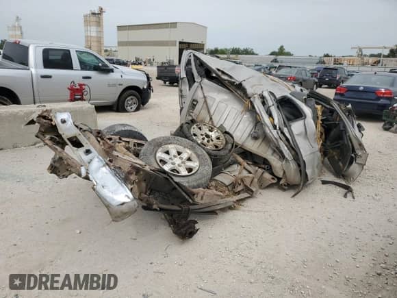 2004 Chevrolet Silverado 1500 LT с VIN 1GCEK19T24E285585, выставлен на аукционе Copart как лот 72052795 с пробегом Не указан миль и Списание • Salvage title. История ставок и продаж доступна на DreamBid. Изображение 3.