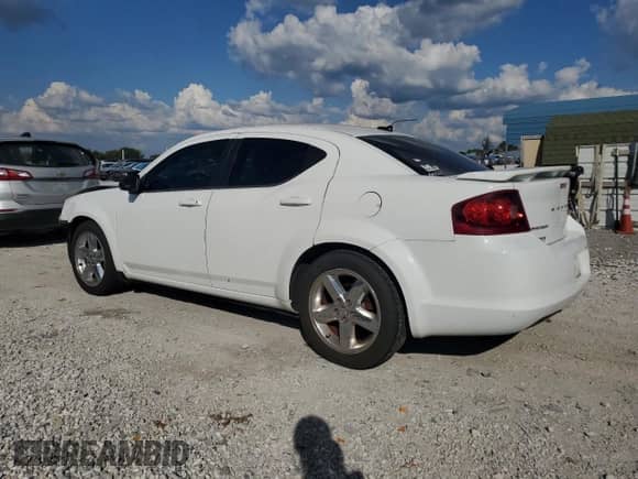 2013 Dodge Avenger SE with VIN 1C3CDZAB8DN614460, listed as a Copart auction lot 84970415 with 148,893 mi miles and Clean title. Bid and sale history available at DreamBid. Image 2.