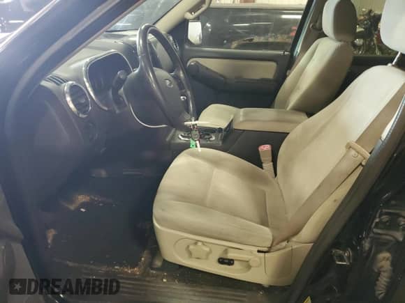 2008 Ford Explorer XLT с VIN 1FMEU63818UB12028, выставлен на аукционе Copart как лот 78157064 с пробегом 115 826 миль миль и Чистый • Clean title. История ставок и продаж доступна на DreamBid. Изображение 7.