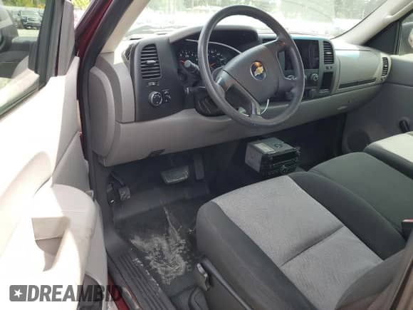 2009 Chevrolet Silverado 1500 Work Truck with VIN 1GCEC14X29Z218430, listed as a Copart auction lot 56406835 with 170,868 mi miles and Salvage title. Bid and sale history available at DreamBid. Image 8.