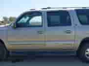 2002 Chevrolet Suburban LT с VIN 1GNFK16TX2J239684, выставлен на аукционе IAAI как лот 42421912 с пробегом Не указан миль и . История ставок и продаж доступна на DreamBid. Изображение 13.