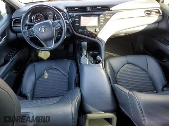 2019 Toyota Camry SE z VIN 4T1B11HK6KU170226, wystawiony jako Copart lot #82595245 z przebiegiem 105 367 mil mil oraz Szkoda całkowita • Salvage title. Historia ofert i sprzedaży dostępna na DreamBid. Obrazek 8.