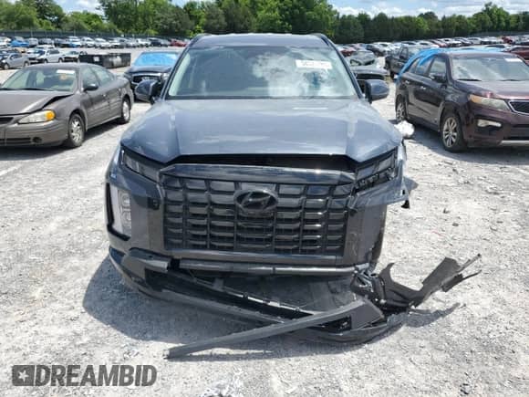 2024 Hyundai Palisade XRT with VIN KM8R3DGE2RU713619, listed as a Copart auction lot 58323785 with 41,689 mi miles and Salvage title. Bid and sale history available at DreamBid. Image 5.