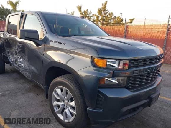 2021 Chevrolet Silverado 1500 Custom z VIN 3GCPWBEH4MG173383, wystawiony jako IAAI lot #41302874 z przebiegiem 45 070 mil mil oraz . Historia ofert i sprzedaży dostępna na DreamBid. Obrazek 1.