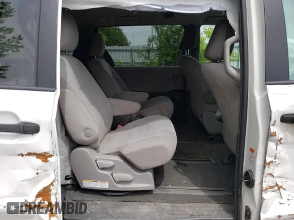 2016 Toyota Sienna L with VIN 5TDZK3DC9GS748311, listed as a Copart auction lot 58124985 with 196,426 mi miles and Clean title. Bid and sale history available at DreamBid. Image 11.
