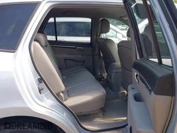 2007 Hyundai Santa Fe SE z VIN 5NMSH73E37H012154, wystawiony jako IAAI lot #43171454 z przebiegiem 130 064 mil mil oraz . Historia ofert i sprzedaży dostępna na DreamBid. Obrazek 8.