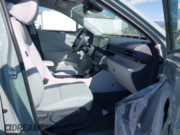2025 Hyundai Kona Limited с VIN KM8HECA35SU259220, выставлен на аукционе IAAI как лот 42328029 с пробегом 606 миль миль и . История ставок и продаж доступна на DreamBid. Изображение 5.