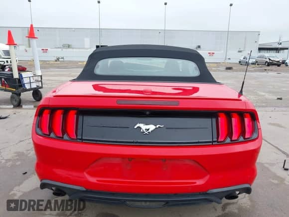 2021 Ford Mustang EcoBoost с VIN 1FATP8UH5M5105624, выставлен на аукционе IAAI как лот 42208858 с пробегом 83 971 миль миль и . История ставок и продаж доступна на DreamBid. Изображение 17.