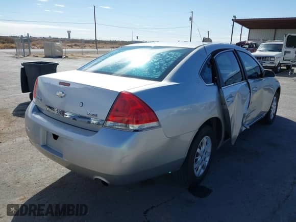 2008 Chevrolet Impala z VIN 2G1WS583X81235160, wystawiony jako IAAI lot #41572405 z przebiegiem 158 822 mil mil oraz . Historia ofert i sprzedaży dostępna na DreamBid. Obrazek 4.
