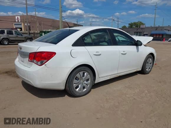 2013 Chevrolet Cruze LS с VIN 1G1PA5SG7D7261912, выставлен на аукционе IAAI как лот 43086665 с пробегом 152 173 миль миль и . История ставок и продаж доступна на DreamBid. Изображение 4.