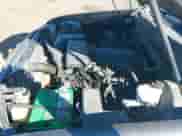 2005 Toyota Tundra SR5 с VIN 5TBBT44195S469630, выставлен на аукционе IAAI как лот 43458944 с пробегом 284 948 миль миль и . История ставок и продаж доступна на DreamBid. Изображение 20.