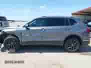 2024 Volkswagen Tiguan SE с VIN 3VV3B7AX5RM049198, выставлен на аукционе IAAI как лот 42885319 с пробегом 15 410 миль миль и . История ставок и продаж доступна на DreamBid. Изображение 14.