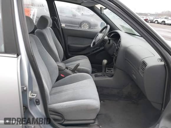 1994 Toyota Camry LE z VIN JT2SK12E2R0207688, wystawiony jako IAAI lot #41323827 z przebiegiem 162 680 mil mil oraz . Historia ofert i sprzedaży dostępna na DreamBid. Obrazek 5.