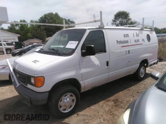 2007 Ford Econoline Cargo with VIN 1FTNS24W07DB34472, listed as a IAAI auction lot 42092511 with 187,546 mi miles and . Bid and sale history available at DreamBid. Image 2.
