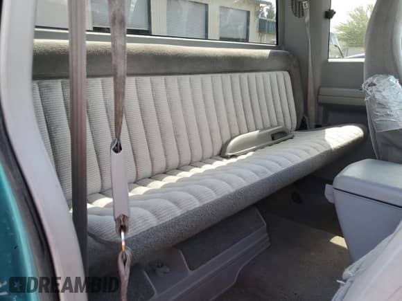 1994 GMC Sierra 1500 с VIN 1GTEK19K7RE564545, выставлен на аукционе Copart как лот 59007525 с пробегом 210 044 миль миль и Списание • Salvage title. История ставок и продаж доступна на DreamBid. Изображение 10.