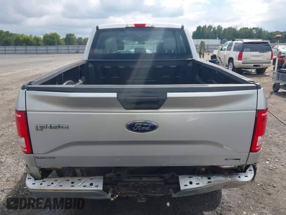 2015 Ford F-150 XLT z VIN 1FTFW1EF1FFA60029, wystawiony jako IAAI lot #43280764 z przebiegiem 113 537 mil mil oraz . Historia ofert i sprzedaży dostępna na DreamBid. Obrazek 17.