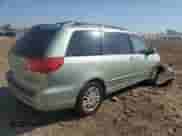 2010 Toyota Sienna XLE с VIN 5TDYK4CC8AS324290, выставлен на аукционе Copart как лот 81019885 с пробегом 130 506 миль миль и Списание • Salvage title. История ставок и продаж доступна на DreamBid. Изображение 3.