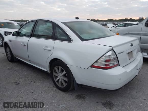 2008 Ford Taurus SEL with VIN 1FAHP24W38G174100, listed as a IAAI auction lot 43305076 with 268,976 mi miles and . Bid and sale history available at DreamBid. Image 3.