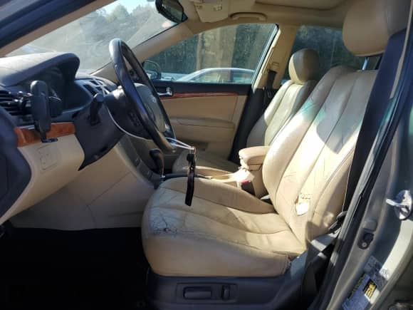 2009 Hyundai Sonata Limited z VIN 5NPEU46F69H560960, wystawiony jako Copart lot #89630475 z przebiegiem 293 739 mil mil oraz Szkoda całkowita • Salvage title. Historia ofert i sprzedaży dostępna na DreamBid. Obrazek 7.