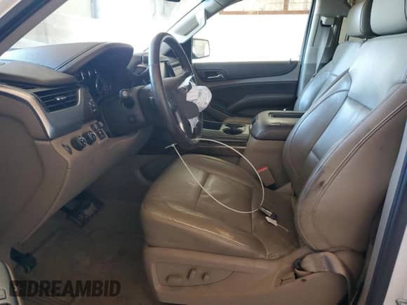 2015 Chevrolet Tahoe LT с VIN 1GNSKBKC9FR624431, выставлен на аукционе Copart как лот 84589435 с пробегом 144 959 миль миль и Списание • Salvage title. История ставок и продаж доступна на DreamBid. Изображение 7.