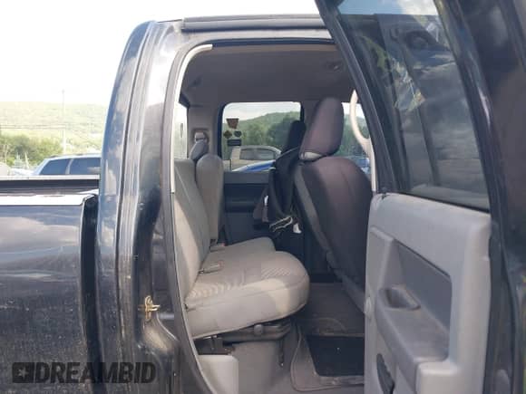 2008 Dodge 1500 SLT with VIN 1D7HU18288S556372, listed as a IAAI auction lot 42792167 with 207,255 mi miles and . Bid and sale history available at DreamBid. Image 8.