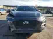 2021 Hyundai Kona SE z VIN KM8K12AA6MU611735, wystawiony jako Copart lot #81157595 z przebiegiem 53 404 mil mil oraz Szkoda całkowita • Salvage title. Historia ofert i sprzedaży dostępna na DreamBid. Obrazek 5.