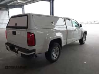 2020 Chevrolet Colorado 4WD LT z VIN 1GCHTCEA9L1212939, wystawiony jako IAAI lot #43405506 z przebiegiem 112 946 mil mil oraz . Historia ofert i sprzedaży dostępna na DreamBid. Obrazek 4.