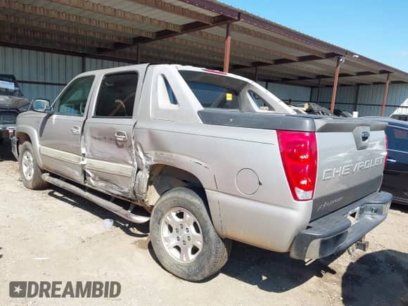 2006 Chevrolet Avalanche LS с VIN 3GNEC12Z06G164522, выставлен на аукционе IAAI как лот 42851374 с пробегом 228 429 миль миль и . История ставок и продаж доступна на DreamBid. Изображение 3.