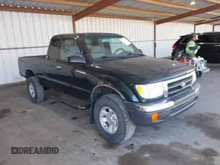 2000 Toyota Tacoma with VIN 4TAWM72N6YZ683194, listed as a IAAI auction lot 42550202 with 174,609 mi miles and . Bid and sale history available at DreamBid. Image 1.