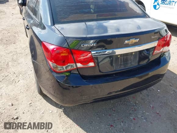 2014 Chevrolet Cruze LS с VIN 1G1PA5SH2E7209436, выставлен на аукционе IAAI как лот 43295028 с пробегом 191 390 миль миль и . История ставок и продаж доступна на DreamBid. Изображение 14.