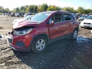 2018 Chevrolet Trax LT z VIN 3GNCJLSB6JL205165, wystawiony jako Copart lot #81810455 z przebiegiem Nie podano mil oraz Szkoda całkowita • Salvage title. Historia ofert i sprzedaży dostępna na DreamBid. Obrazek 1.