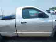 2003 Dodge 1500 ST z VIN 1D7HA16K83J588006, wystawiony jako IAAI lot #42660313 z przebiegiem 162 978 mil mil oraz . Historia ofert i sprzedaży dostępna na DreamBid. Obrazek 12.