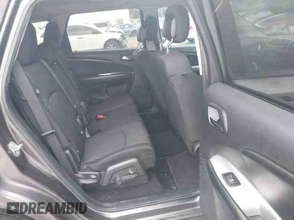 2014 Dodge Journey SE z VIN 3C4PDCAB0ET284048, wystawiony jako IAAI lot #43436446 z przebiegiem 164 883 mil mil oraz . Historia ofert i sprzedaży dostępna na DreamBid. Obrazek 8.