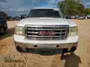 2010 GMC Sierra 1500 z VIN 1GTSKVE03AZ241430, wystawiony jako Copart lot #82417815 z przebiegiem 379 729 mil mil oraz Szkoda całkowita • Salvage title. Historia ofert i sprzedaży dostępna na DreamBid. Obrazek 5.