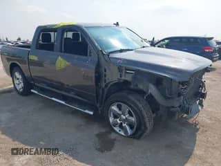 2016 Ram 1500 Lone Star z VIN 3C6RR6LT5GG356477, wystawiony jako IAAI lot #43256042 z przebiegiem 125 555 mil mil oraz . Historia ofert i sprzedaży dostępna na DreamBid. Obrazek 1.