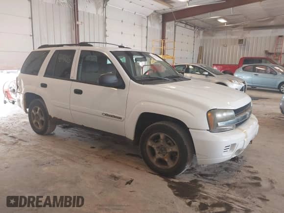 2002 Chevrolet TrailBlazer LS with VIN 1GNDT13S722321754, listed as a IAAI auction lot 42576905 with 249,266 mi miles and . Bid and sale history available at DreamBid. Image 1.