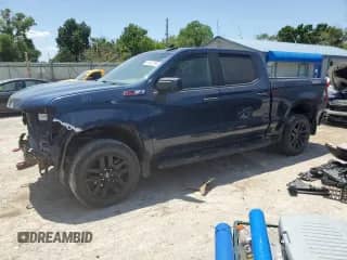 2021 Chevrolet Silverado 1500 Custom Trail Boss z VIN 1GCPYCEF8MZ392474, wystawiony jako Copart lot #61820765 z przebiegiem 83 902 mil mil oraz Szkoda całkowita • Salvage title. Historia ofert i sprzedaży dostępna na DreamBid. Obrazek 1.
