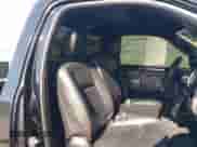 2014 Ram 1500 Express z VIN 3C6JR6AT5EG305140, wystawiony jako IAAI lot #42444478 z przebiegiem 140 072 mil mil oraz . Historia ofert i sprzedaży dostępna na DreamBid. Obrazek 8.