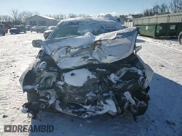 2007 Hyundai Entourage GLS с VIN KNDMC233776025544, выставлен на аукционе Copart как лот 87637075 с пробегом Не указан миль и Списание • Salvage title. История ставок и продаж доступна на DreamBid. Изображение 12.