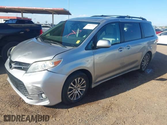 2018 Toyota Sienna XLE Auto Access Seat with VIN 5TDYZ3DC8JS925851, listed as a IAAI auction lot 43427369 with 118,127 mi miles and . Bid and sale history available at DreamBid. Image 16.