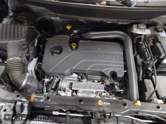 2024 Chevrolet Equinox RS with VIN 3GNAXWEG3RL222998, listed as a IAAI auction lot 41281790 with 10,885 mi miles and . Bid and sale history available at DreamBid. Image 10.
